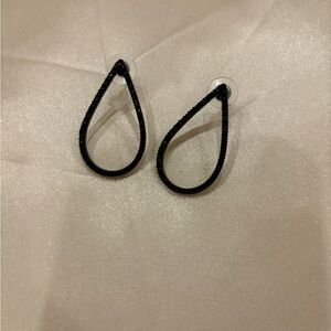 Black Teardrop Earrings